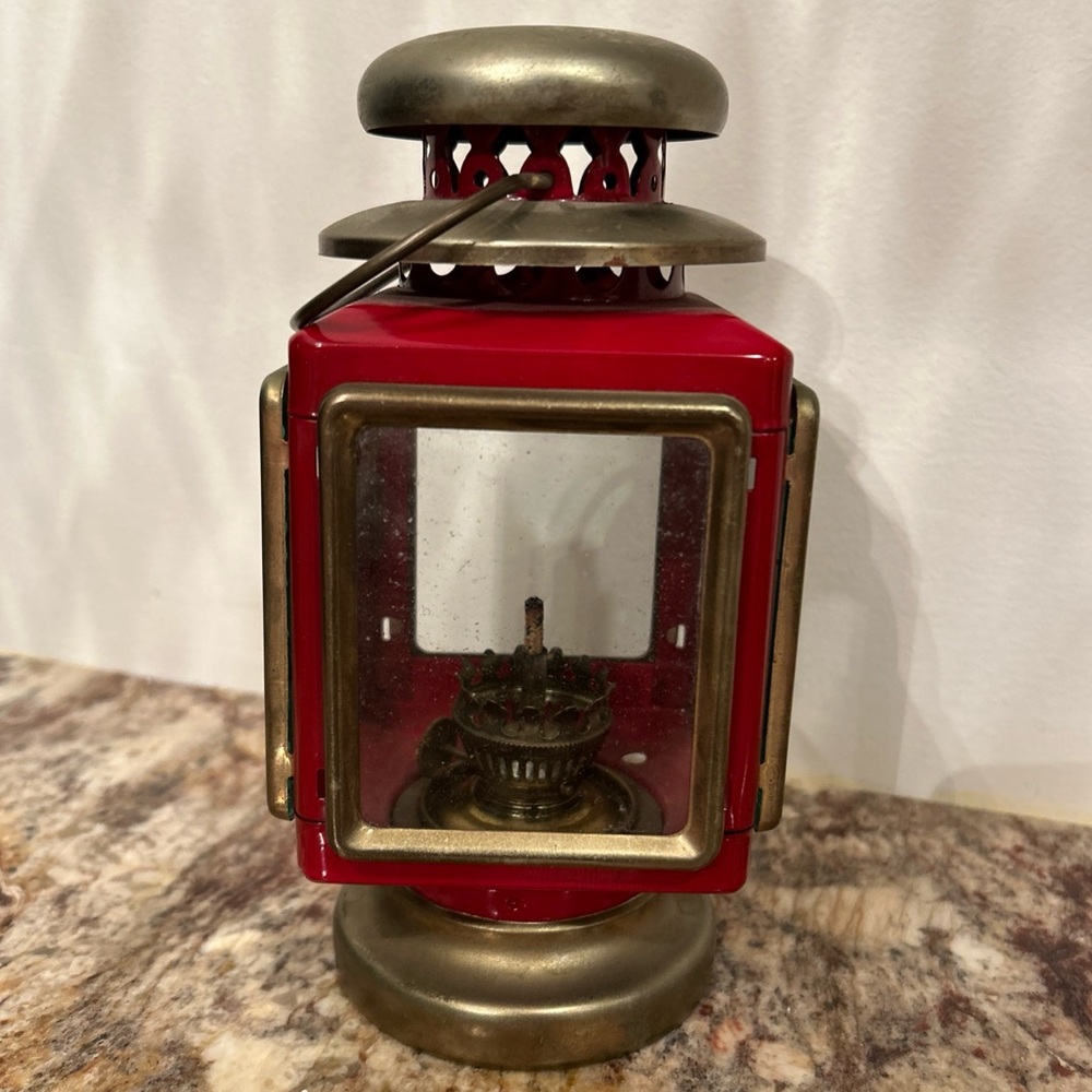 Vintage Carriage Oil Lantern with Wick Red Metal And Brass 8”x4” W Carry Handle